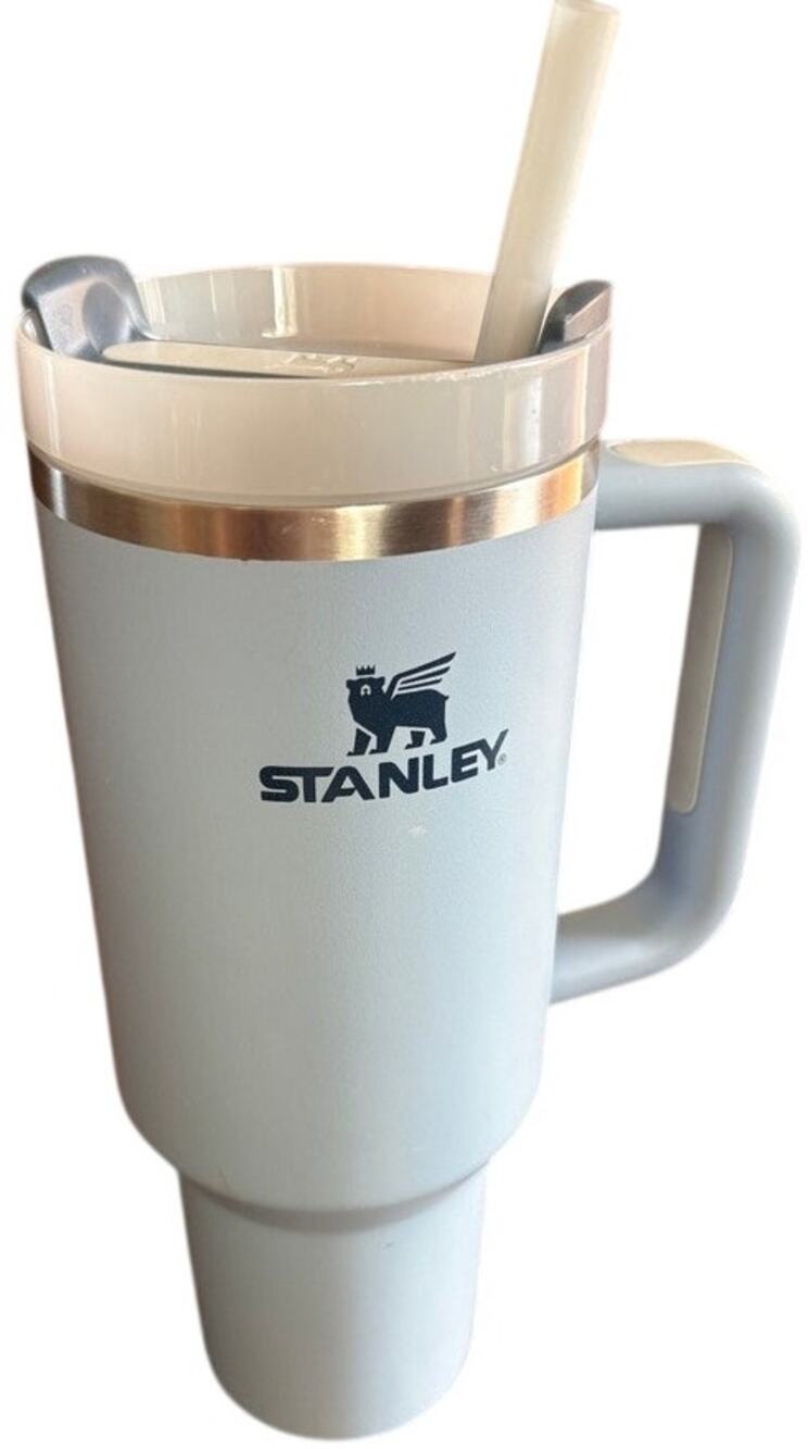 Stanley Quencher H2.0 FlowState 40 oz Tumbler Retired Powder Blue Insulated Mug